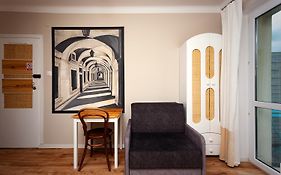 Apartament 16